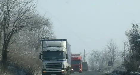 Пътят Русе-Бяла поне с три ленти и без дървета