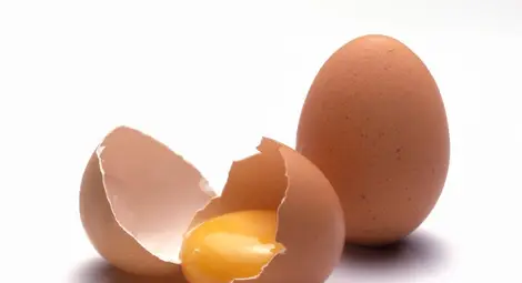 Данъчни спряха продажбата на 21 тона съмнителен яйчен жълтък