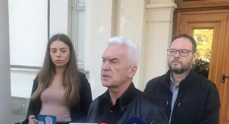 Сидеров депозира оставката си в Народното събрание Сидеров депозира оставката си в Народното събрание