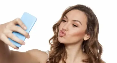 Някой трябва да го каже: Дами, това не е модерно от години!