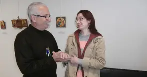 59 библейски образи и сюжети  показват две русенски авторки