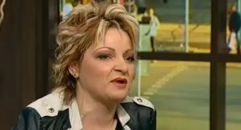 Ясновидка: Подпалвачът на колата на Шикерова е бивш журналист Ясновидка: Подпалвачът на колата на Шикерова е бивш журналист