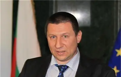 Разкрита е престъпна дейност на държавен служител, правят извънреден брифинг в 11 часа