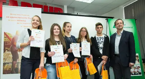 80 ученици от страната създават нови бизнес модели по казус на NN и JA,  свързан с пенсионната система