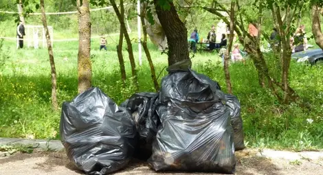 Раздават чували и ръкавици  за голямото чистене в събота