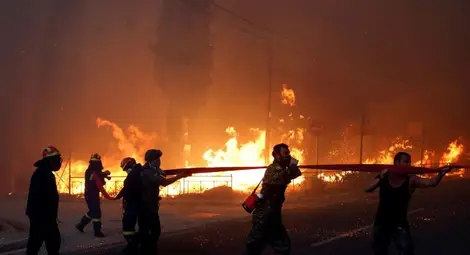 Огненият ад в Гърция взе десетки жертви