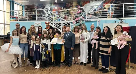 С над 200 прочетени книги 10-годишният Симеон Гюров стана най-четящото дете на Русе за 2025 г. С над 200 прочетени книги 10-годишният Симеон Гюров стана най-четящото дете на Русе за 2025 г.