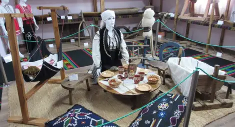 Експонати на повече от век в новия етнографски музей в Екзарх Йосиф