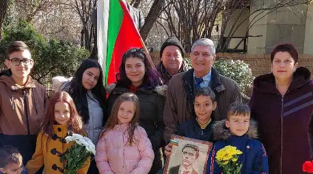 Русенските „Слънчеви ноти“ прославиха делото на Васил Левски в Букурещ /галерия/ Русенските „Слънчеви ноти“ прославиха делото на Васил Левски в Букурещ /галерия/