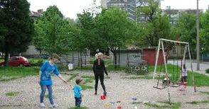 Изграждат една нова и ремонтират 20 детски площадки с 520 000 лева