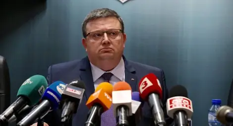 Искат постоянна мярка "задържане под стража" на шведа, пребил камериерка в Слънчев бряг