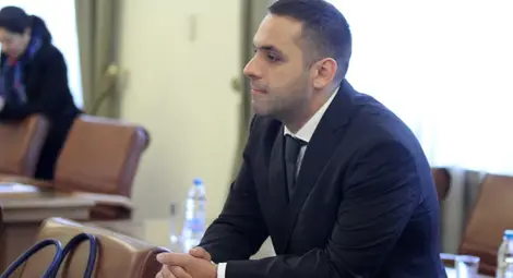 Детските играчки пълни с олово над нормата &ndash; икономическият министър предлага европейски мерки за защита на здравето на децата