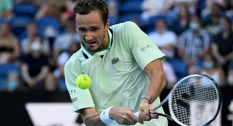 Медведев подчини Кирьос, черногорка изхвърли Радукану