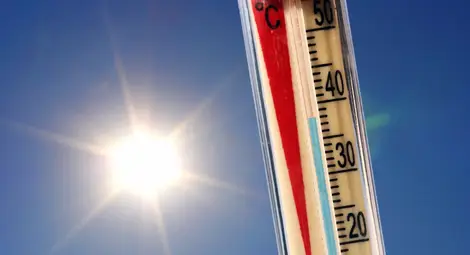 Един човек е починал от необичайно силните жеги в Румъния