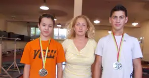 Надежда стисна зъби и взе три европейски медала след пневмония