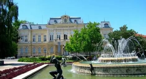 Деца съживяват моменти от историята на Русе