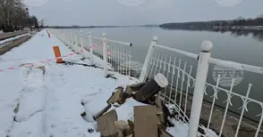Баржи се откъснаха от пристанище „Север“ във Видин и повредиха публична инфраструктура по течението на река Дунав