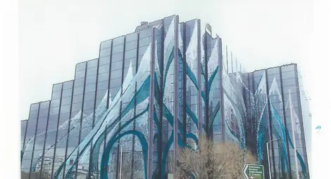 Проект на Кирил Узунов /Karlo Zuno/ за графичен дизайн върху стъклената фасада на небостъргач по патентована от него технология за метализирано стъкло.