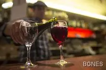 Чаша вино на ден държи доктора далеч