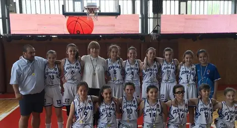 И момчетата на &bdquo;Дунав 2016&ldquo; с национални медали и надежди за възраждане на баскета