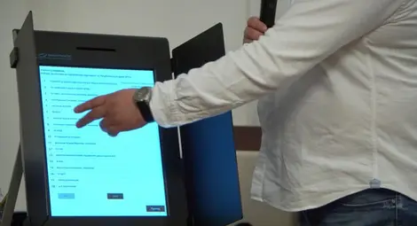 Всяка трета секция с машина за гласуване