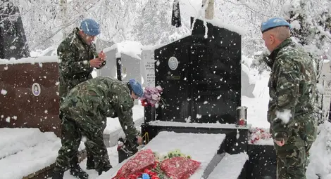 За 11 път колеги запалиха цигара на гроба на рейнджър Антон Петров