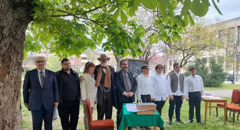 Русе чете Стоян Михайловски Русе чете Стоян Михайловски