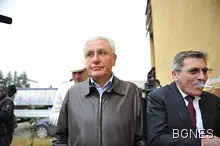 Бисеров с парична гаранция и забрана да напуска страната