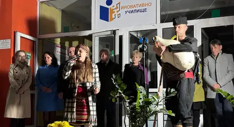 190 години от рождението на Любен Каравелов отбелязаха в русенското училище, носещо името на възрожденеца