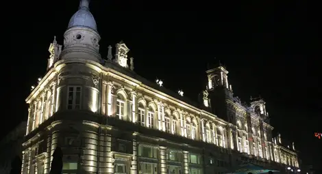 Доходното здание стана Емблема на България