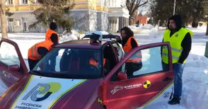 Студенти изследват шофирането върху сняг и лед и адреналина на шофьора