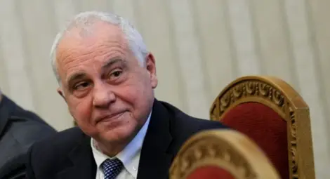 Атанас Кръстин