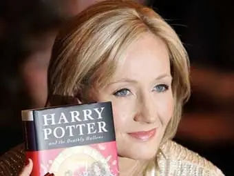 Дж. К. Роулинг обяснява защо Дъмбълдор е гей