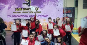 „Железният отбор“ в челната тройка на първото си танцово състезание