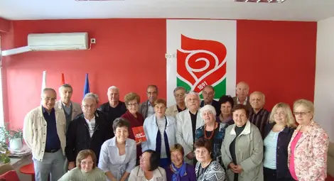 Ветерани и млади социалисти изграждат мост между поколенията