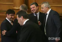 Стойнев: Нямам проблем с другарския съд