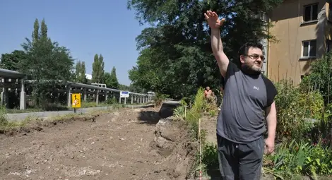 Разширението на &bdquo;Тутракан&ldquo; остави 4 блокчета без достъп на автомобили