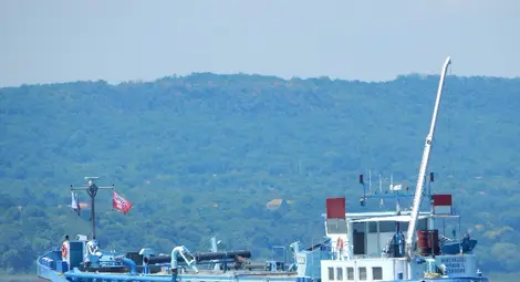 Дунавската агенция купува драга и кораб за удълбочаване на плавателния път