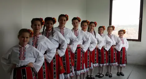 Пети рожден ден отпразнуваха танцьорите от „Мартенски пъзел“ Пети рожден ден отпразнуваха танцьорите от „Мартенски пъзел“