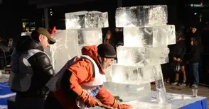 Канадец издига Русе към небето с леден асансьор