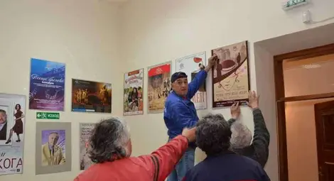 Колекция театрални плакати посреща Стоянка Мутафова във Военния клуб