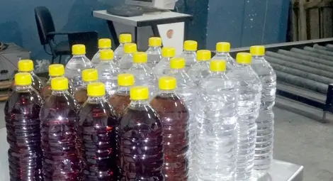 Румънец опитал да изнесе близо два тона вино, наши хванати със 120 шишета ракия