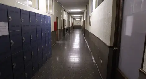 Купуват 111 хил. ученически шкафчета за близо 3 млн. лева