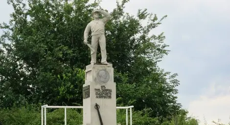 Награждават трима моряци за празника на Военноморските сили