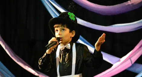 Малки балеринки и певци донесоха кош медали и дипломи