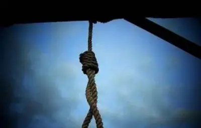 Безработен се обеси, искали му 1000 лв. за телефон