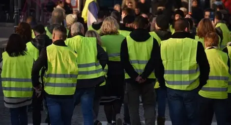 230 русенски заведения и 35 хотела протестират с жълти жилетки 230 русенски заведения и 35 хотела протестират с жълти жилетки