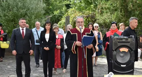 Филиалът на Русенския университет в Разград откри новата академична година и дипломира випуск' 2025