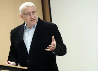 Светослав Малинов: Срещата на Вишеградската четворка крие рискове за България