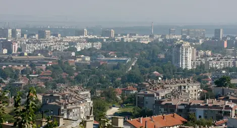 Жилищата в Русе поскъпнаха с 13,5 на сто за година Жилищата в Русе поскъпнаха с 13,5 на сто за година